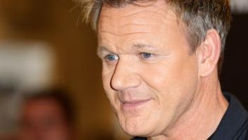 El chef Gordon Ramsay cuenta por qué nunca prueba la comida de los aviones