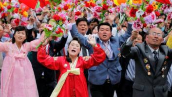 Corea del Norte ensalza a Kim Jong-un y muestra orgullo nuclear en un desfile masivo