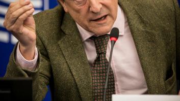 Hermann Tertsch (Vox) dice que los ucranianos "son refugiados de verdad" porque "son cristianos y blancos"