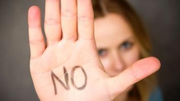 Un hombre mata a su mujer y a sus dos hijos menores y después se suicida tirándose por la ventana