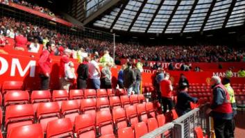 Evacúan el estadio y suspenden el partido del Manchester United por paquete sospechoso