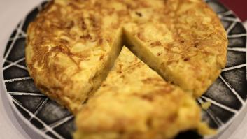 El otro gran debate de la tortilla de patatas: ¿cuajada o sin cuajar? ¡VOTA!