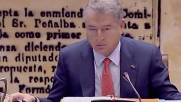 Un micro abierto 'caza' al presidente de RTVE: "¡Menos mal que estoy bien pagao (sic)!"