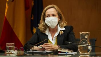 Calviño habla sobre este tuit del PP por el precio de los carburantes y no puede ser más clara