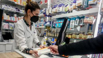 Farmacéuticos: experiencia y compromiso con la salud pública