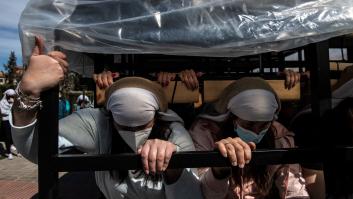 Una Semana Santa "casi" igual a la de siempre: "Más vale poner una mascarilla que la nada otro año"