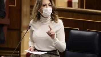 La ministra de Transportes pide a la plataforma de transportistas que vuelva a la actividad