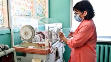 Ucrania acusa a Rusia de bombardear una maternidad y matar a un bebé recién nacido