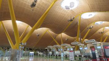 Un niño de 3 años muere atropellado por un autobús en la T4 de Barajas