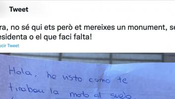 Le tiran la moto al suelo y le dejan una nota que devuelve la fe en el ser humano
