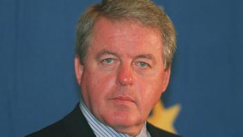 Un bulo en Twitter lleva al Parlamento austriaco a guardar un minuto de silencio por un excanciller que sigue vivo