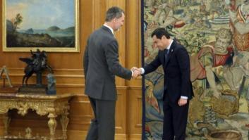 Cachondeo con este gesto de Juanma Moreno al rey Felipe VI: las bromas son imparables