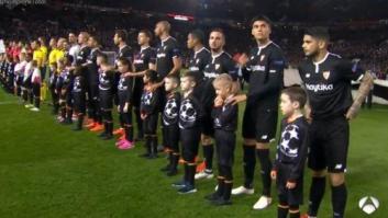 Incredulidad por lo que todo el mundo ha escuchado en el Mánchester-Sevilla