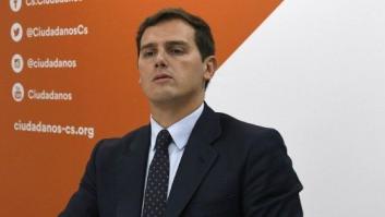 El 'palo' de Rivera a Sánchez por vetar una ley de transparencia universitaria en plena polémica por el máster de Montón