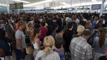 El Prat va a la huelga en plena temporada alta