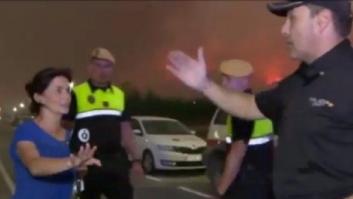 La irresponsabilidad de esta reportera le cuesta una reprimenda de la policía