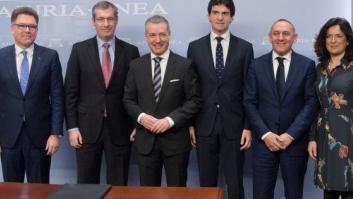 Cinco hombres y una mujer firman un pacto para que las mujeres tengan más hijos en el País Vasco