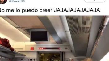 Sorpresa entre los viajeros del AVE por el mensaje que pudo leerse en este panel