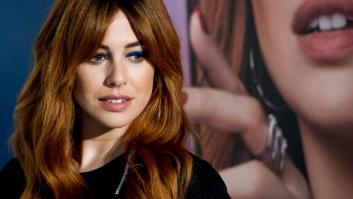 El topless involuntario de Blanca Suárez durante la promoción de un teléfono resistente al agua