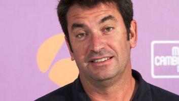 Arturo Valls felicita el 2018 a sus seguidores con un desnudo en la nieve