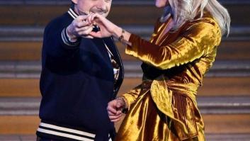 Gana el balón de oro femenino y la pregunta que le hacen indigna a todo el mundo