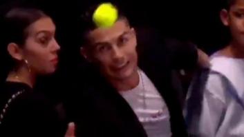 Cristiano intenta salvar a Georgina de un pelotazo... y todo acaba de la peor forma
