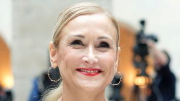 Cifuentes renuncia al máster y pide disculpas