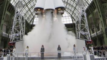 Chanel saca un cohete en su desfile de París
