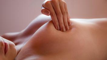 Cuatro sencillos pasos para realizar correctamente un autoexamen de mama