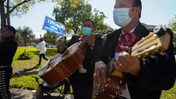 Forocoches despide a Donald Trump enviando mariachis a Washington D.C.