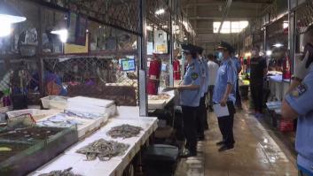 Pekín amplía el área de cuarentena tras el nuevo brote de covid-19 en un mercado mayorista