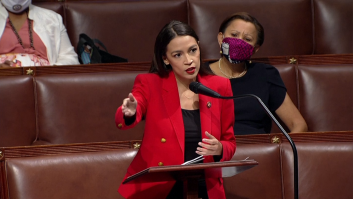 La respuesta de Alexandria Ocasio-Cortez al insulto machista de un político