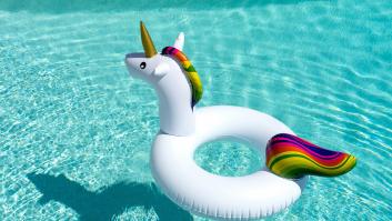 El rescate de una niña de 4 años que se alejó de la costa de Grecia montada en un flotador