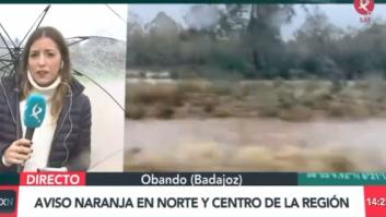 El mensaje de una reportera tras equivocarse en un directo que no deja de recibir aplausos