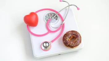 La vitamina que podría ser útil para reducir el colesterol y la grasa abdominal