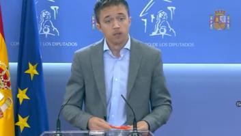 Un usuario se da cuenta del boligrafo que está usando Errejón en las últimas semanas