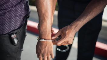 El padre de una ladrona devuelve lo que ha robado su hija y deja dos llamativos mensajes