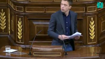 Batet finiquita en 32 segundos a Olona y se lleva una atronadora ovación en el Congreso