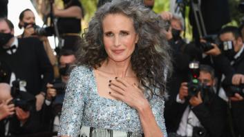 Andie MacDowell fascina con su melena canosa en Cannes