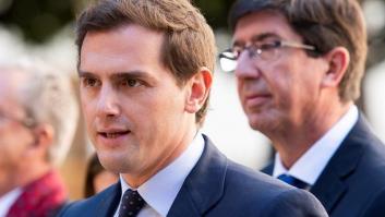 "¡Fuera de aquí, farsantes!": Así han recibido los vecinos de Vallecas a Rivera y Villacís