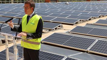 Un cargo del PP acusa a Sánchez de usar el Falcon y Diego Losada le da tres 'cortes' seguidos