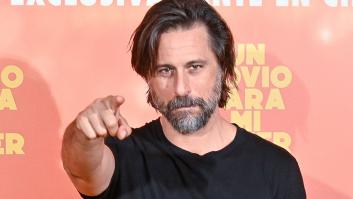 Hugo Silva resume la situación de la izquierda así: ni una palabra y ni falta que hace