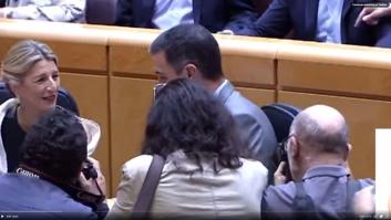 Rafael Hernando interrumpe a Sánchez y éste deja un momento memorable: le da hasta la risa