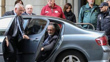 Griñán acude a la cita con la forense que valorará su ingreso en prisión