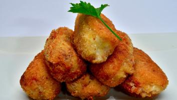 Hacen una 'croquequedada' y uno se pasa el juego con la croqueta que lleva