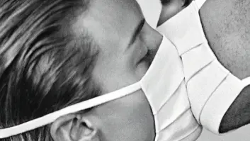 La comentada portada del especial coronavirus de 'Vogue Portugal' la viste hace años en otra revista