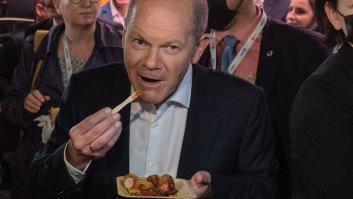 Scholz sube una foto desde el España-Alemania: un detalle hace que se llene de mensajes en español