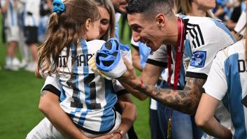 La esposa de Di María revela el duro momento que pasaron en Qatar al llevar "medio desvanecida" a su hija al hospital