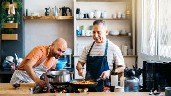 Se va de casa rural y lo que tiene que hacer su madre por él provoca debate en Twitter