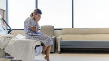 Una clínica notifica por error a sus pacientes un cáncer terminal cuando iba a felicitar la Navidad